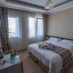 Vongole Hotel Cesme