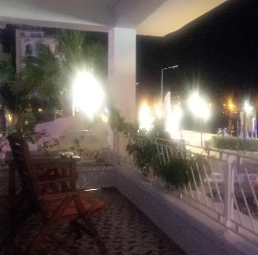 Vongole Szálloda Çeşme